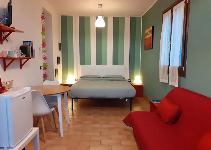 Cimone Oda ve Kahvaltı 3*